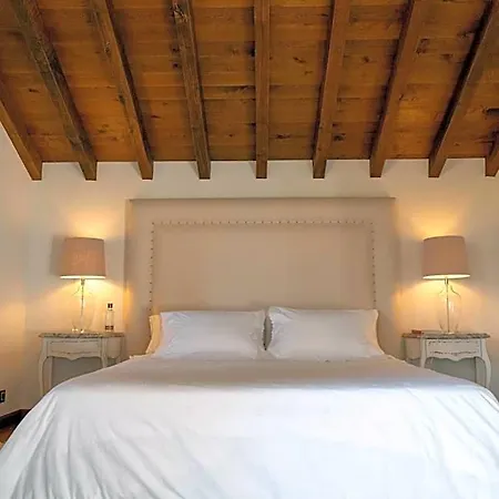 Arcadia Hotel Novales